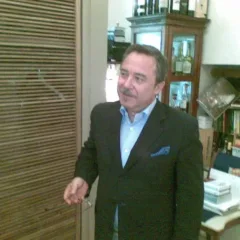Franco Ricatti e lo staff di Bacco a Barletta