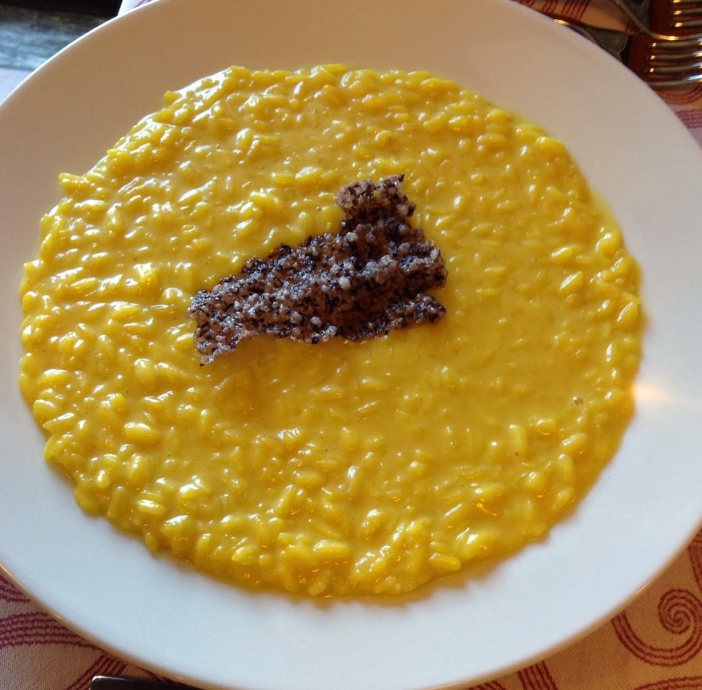 Magenes, Giallo Milano