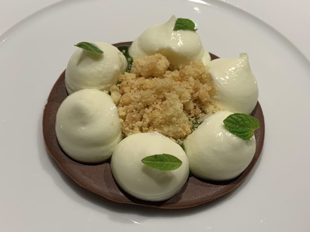 Aquadulcis, il dessert alla borragine e mandorla